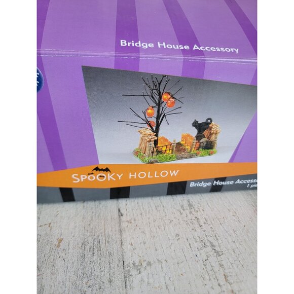 Spooky Hollow Halloween bridge house walkway light up Village accessory graveyar - Picture 10 of 10